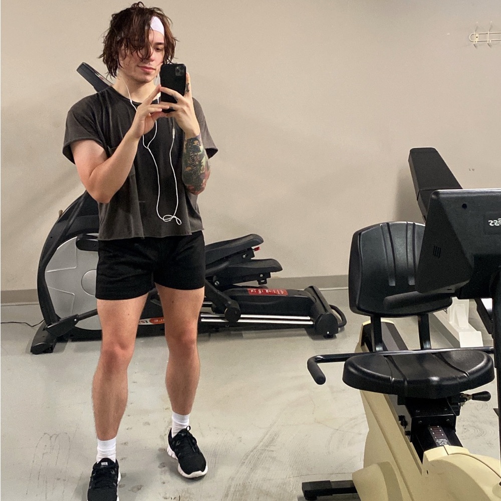 Meet your Posher, Alec